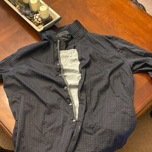Tahari Men's Black Patterned Button Down